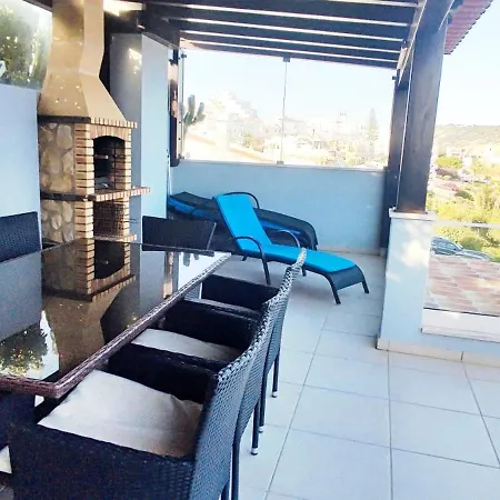 Casa Do Mar - Luxurious With Swim & Sea View *