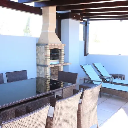 Casa Do Mar - Luxurious With Swim & Sea View Villa