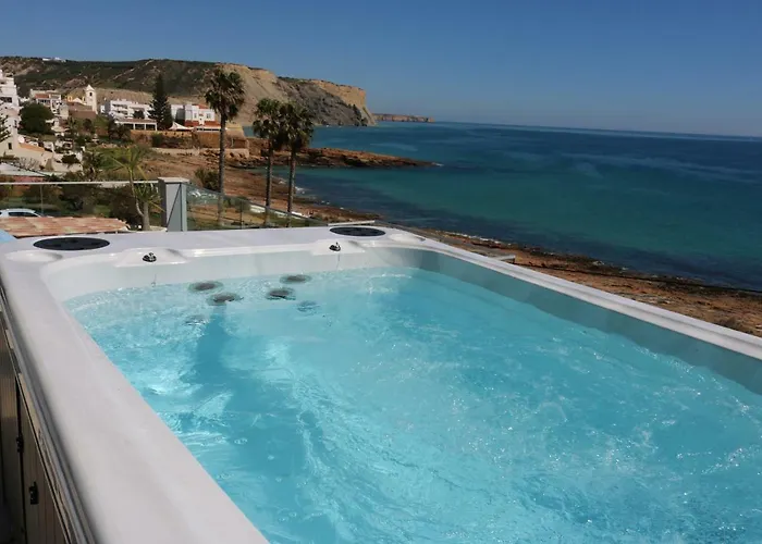 Casa Do Mar - Luxurious With Swim & Sea View