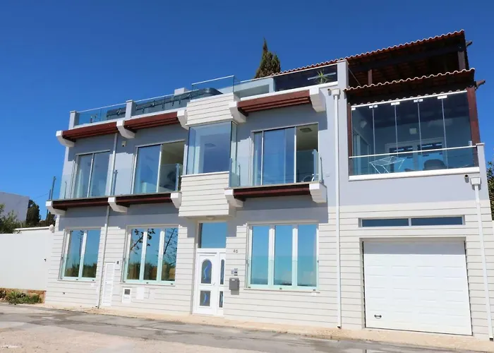 Casa Do Mar - Luxurious With Swim & Sea View *