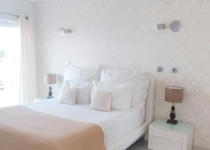 Casa Do Mar - Luxurious With Swim & Sea View *