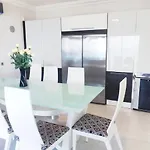 Casa Do Mar - Luxurious With Swim & Sea View