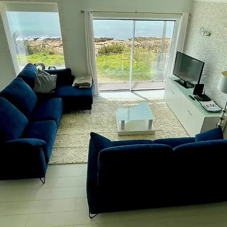 Sea House Villa *